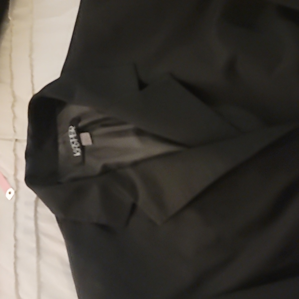 Kasper fully lined black skirt and jacket (suit)